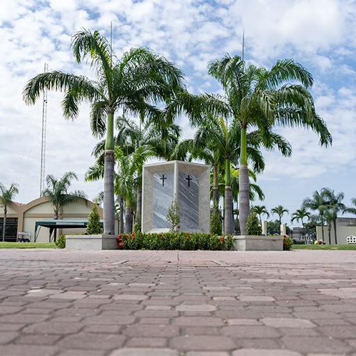 Que es el mausoleo de la gloria del camposanto de parque de la paz de duran